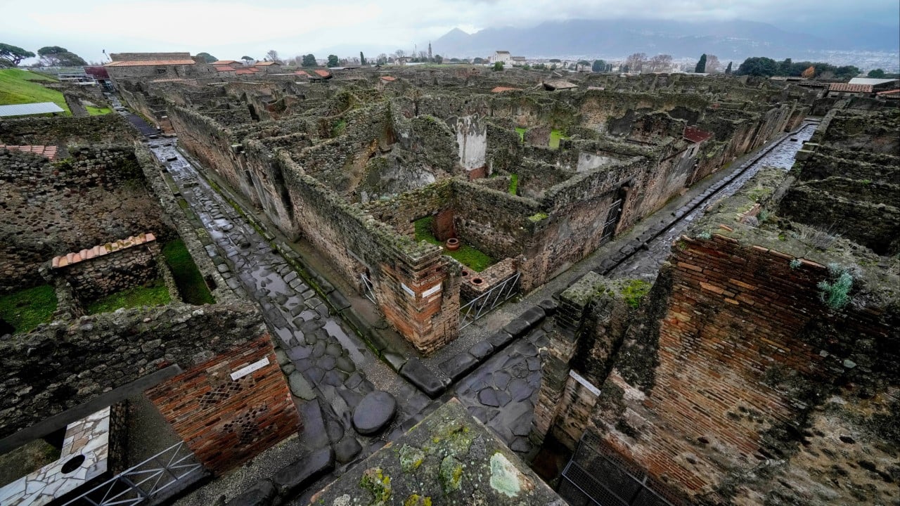 Arkeolog di Pompeii Gunakan AI Ungkap Wajah Korban Erupsi