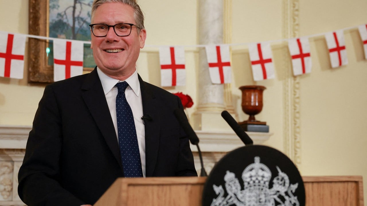 PM Inggris Keir Starmer menghadapi isu kontroversial terkait Peter Mandelson