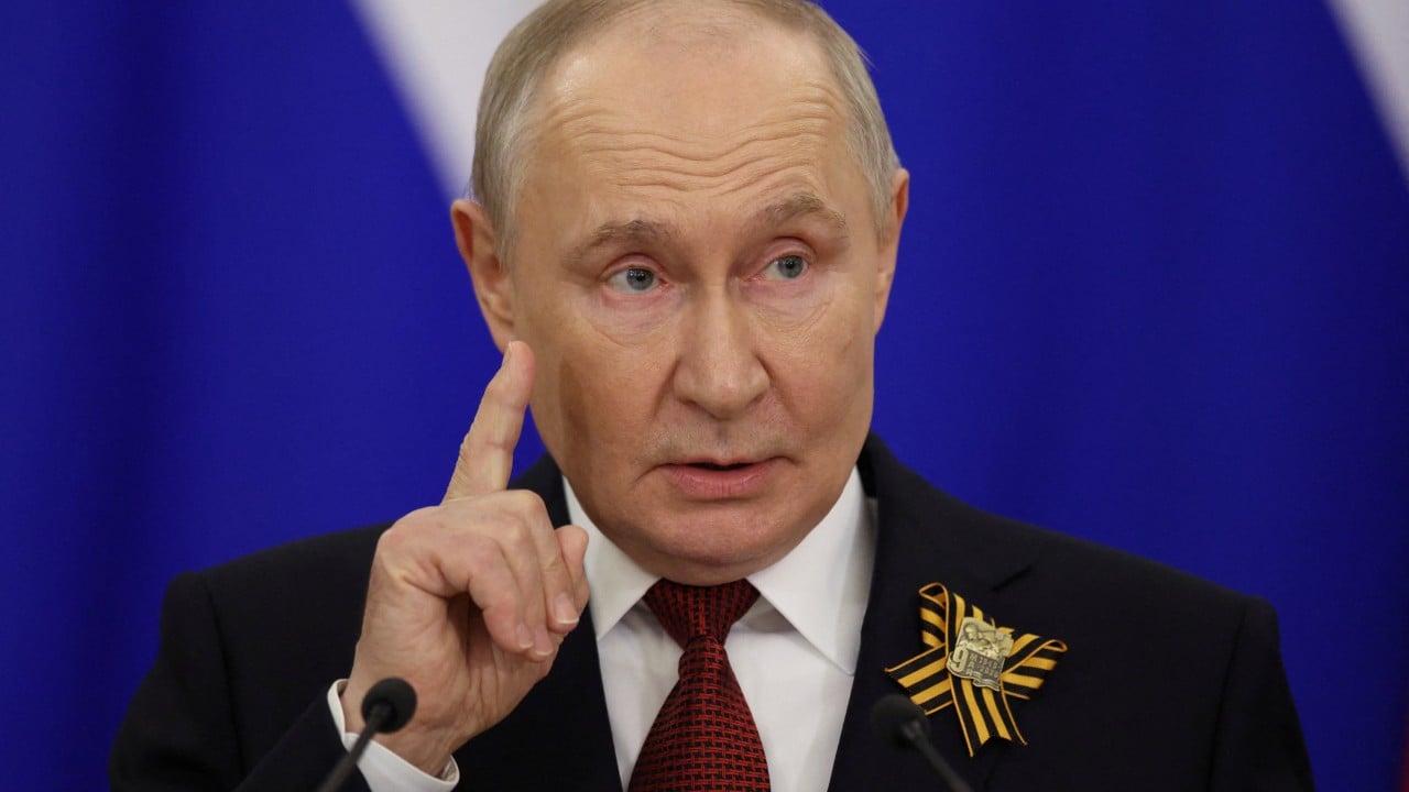Presiden Putin mengumumkan akhir konflik Ukraina